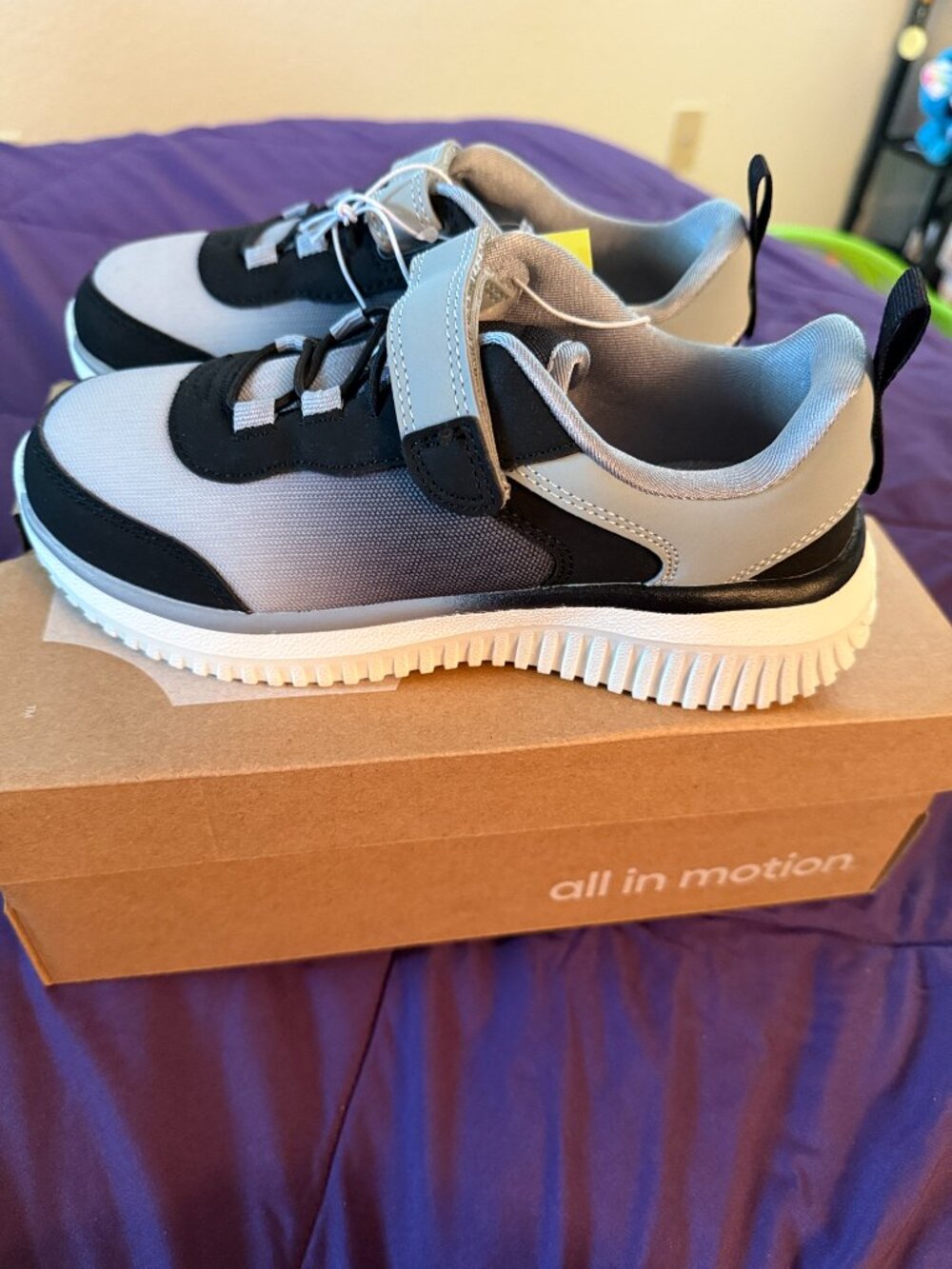 All in motion Kids Lightweight Grey and Black Athletic Sneakers NWT for school - Picture 2 of 7